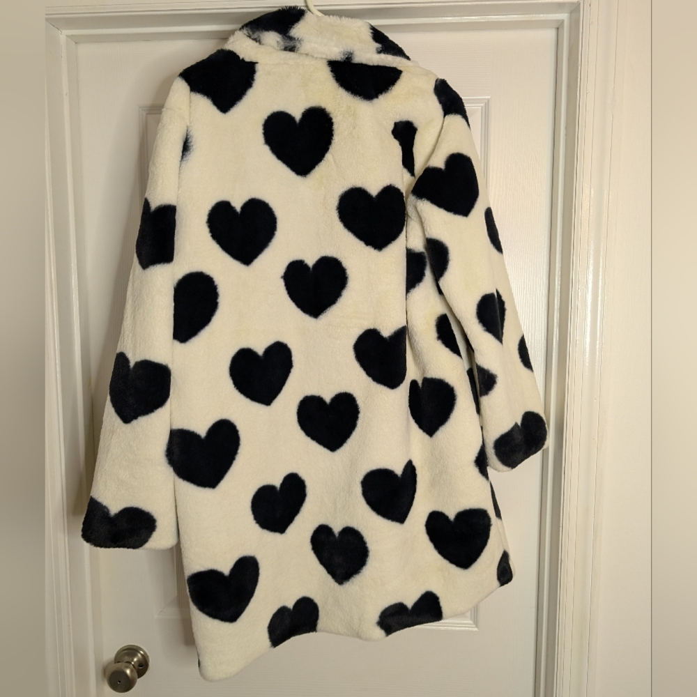 26 International Heart Pattern Faux Fur Coat - Picture 3 of 4